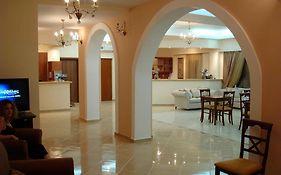 Nefeli Hotel